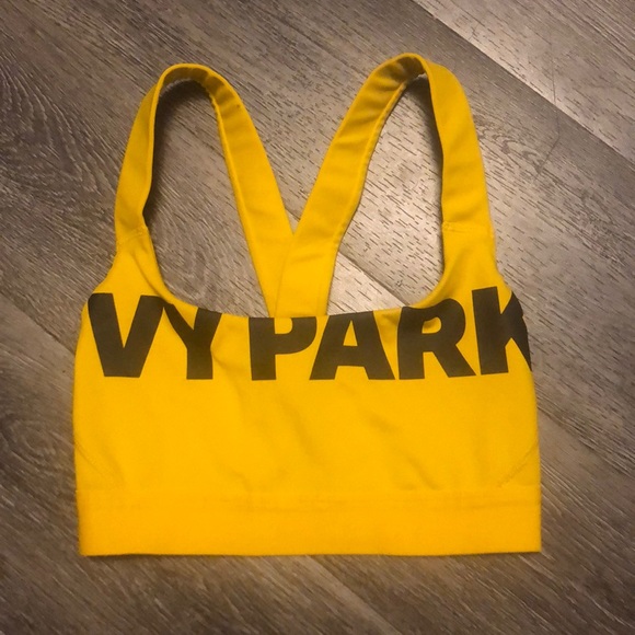 IVY PARK Other - Xs Ivy Park sports top